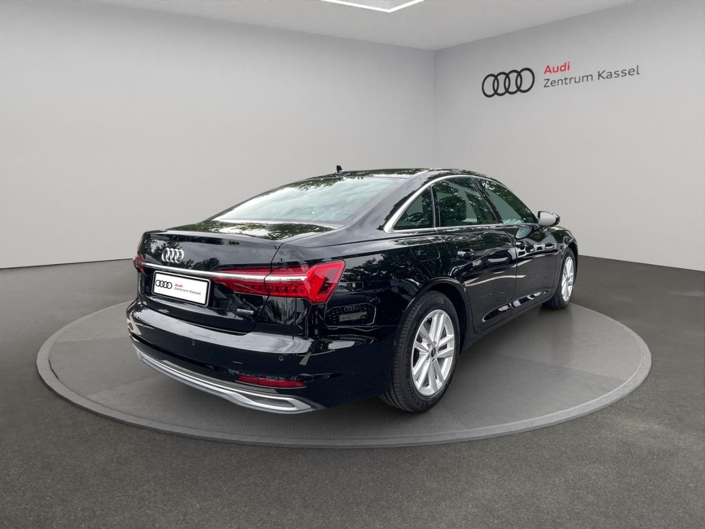 Bild über Audi A6 Limousine advanced 45 TFSI quattro S tronic - für weitere Informationen kontaktieren Sie den Audi Partner