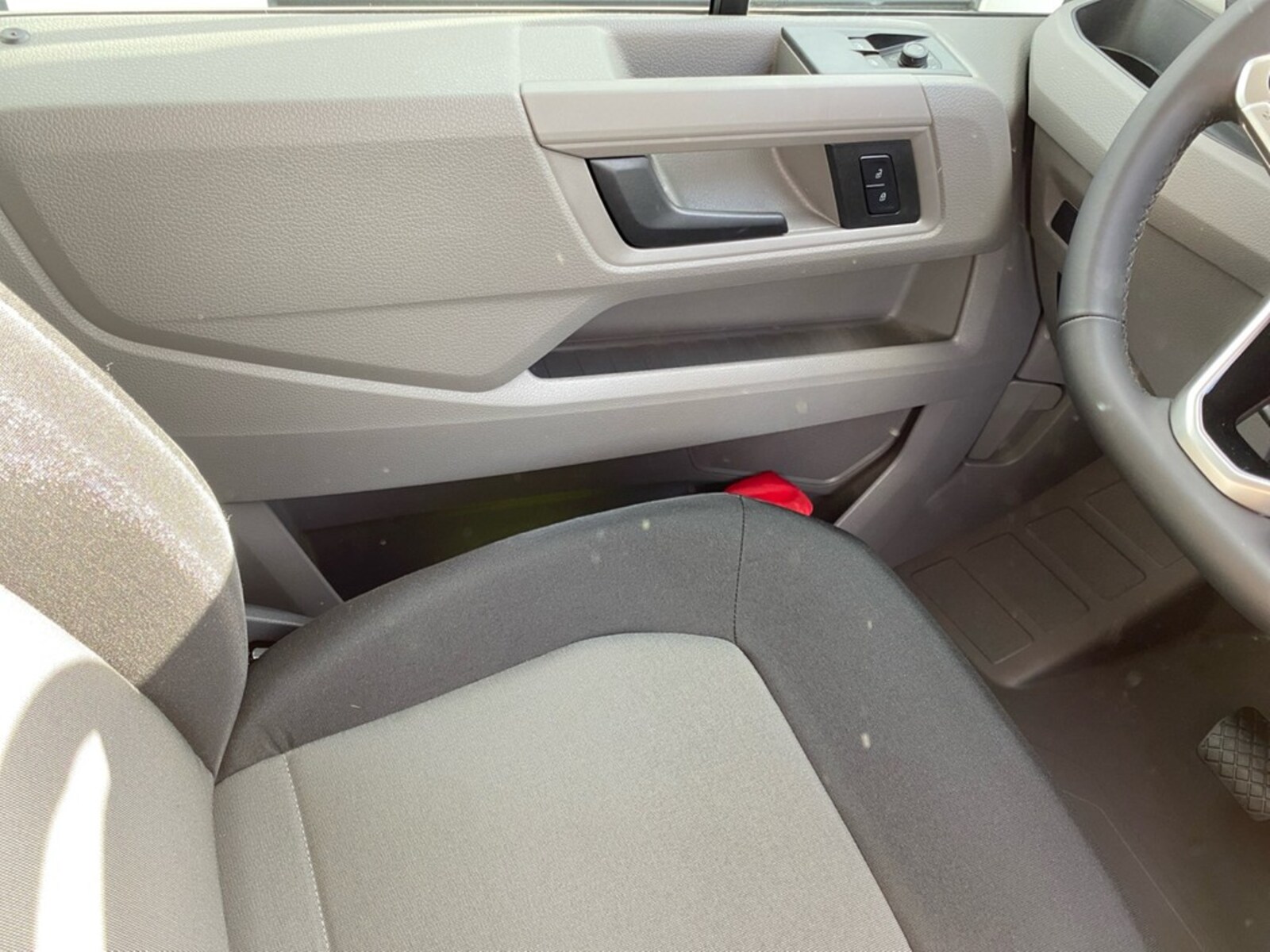 Volkswagen Crafter Kasten mittlerer Radstand – Bild 8