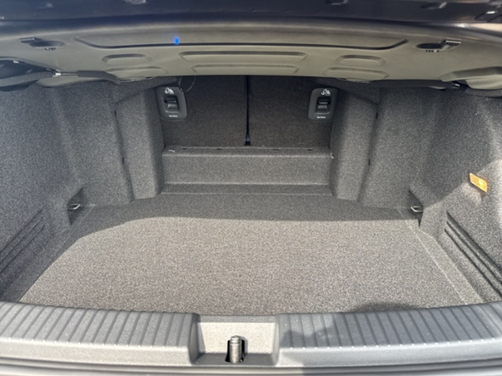 Volkswagen T-Roc Cabriolet – Bild 7