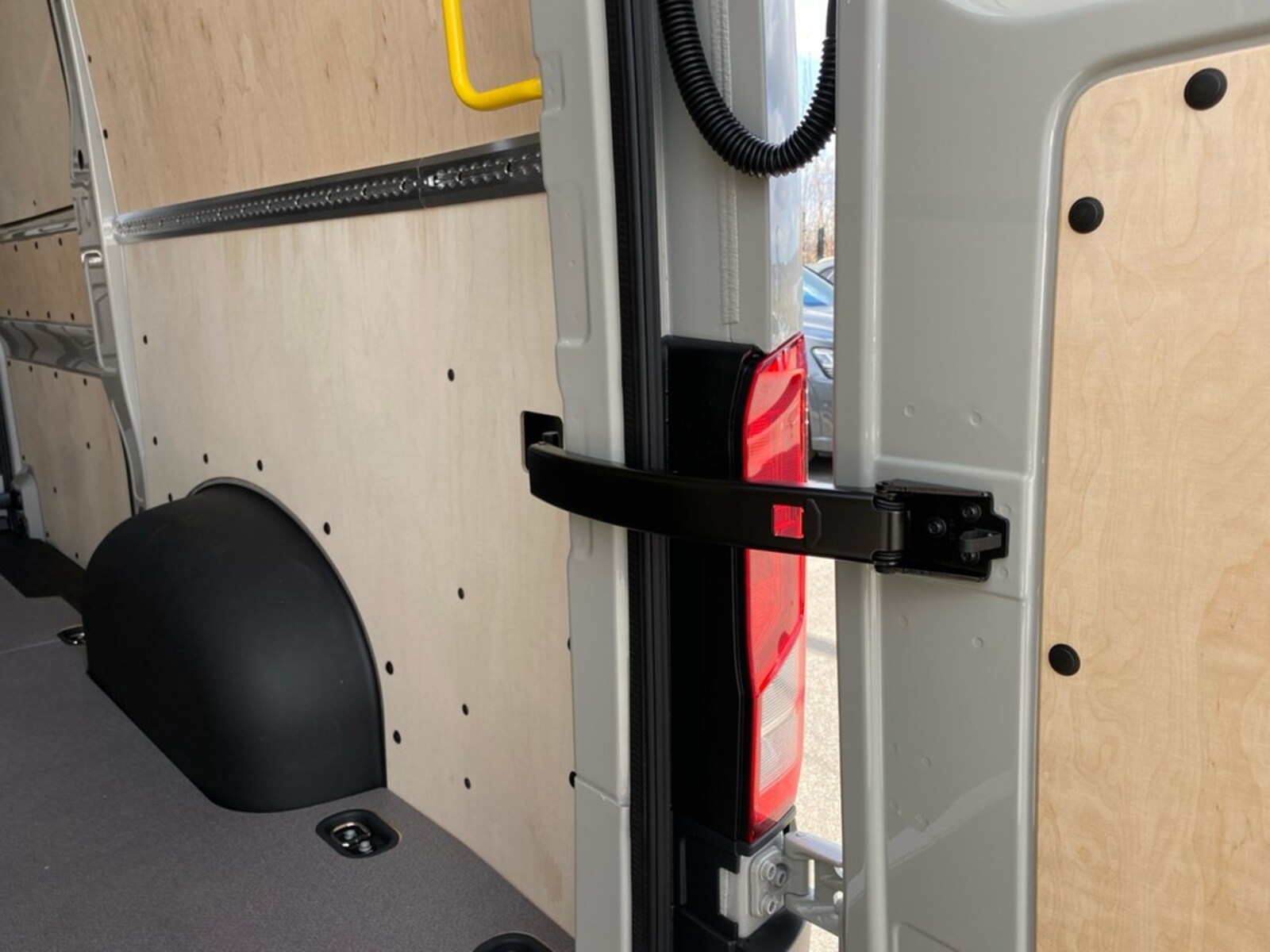 Volkswagen Crafter Kasten mittlerer Radstand – Bild 11
