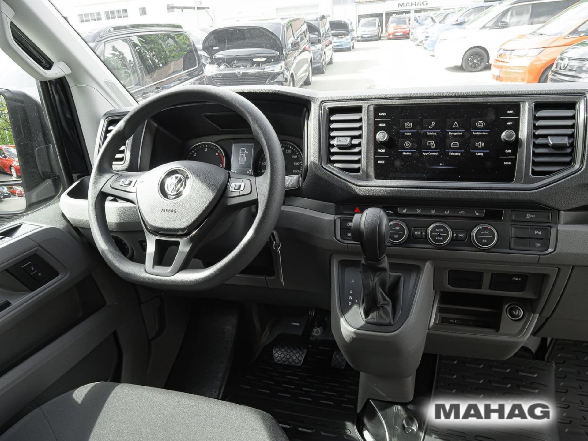 Volkswagen Crafter Kasten langer Radstand