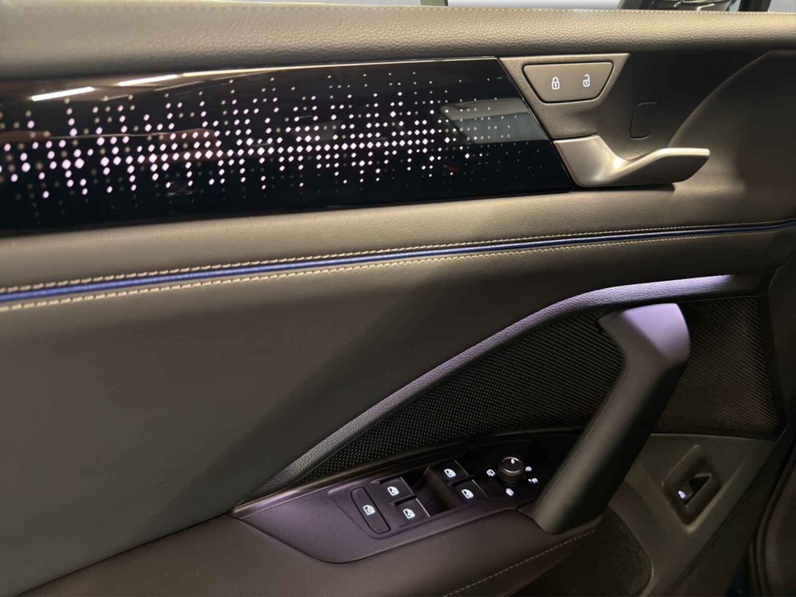 Volkswagen Tiguan – Bild 10