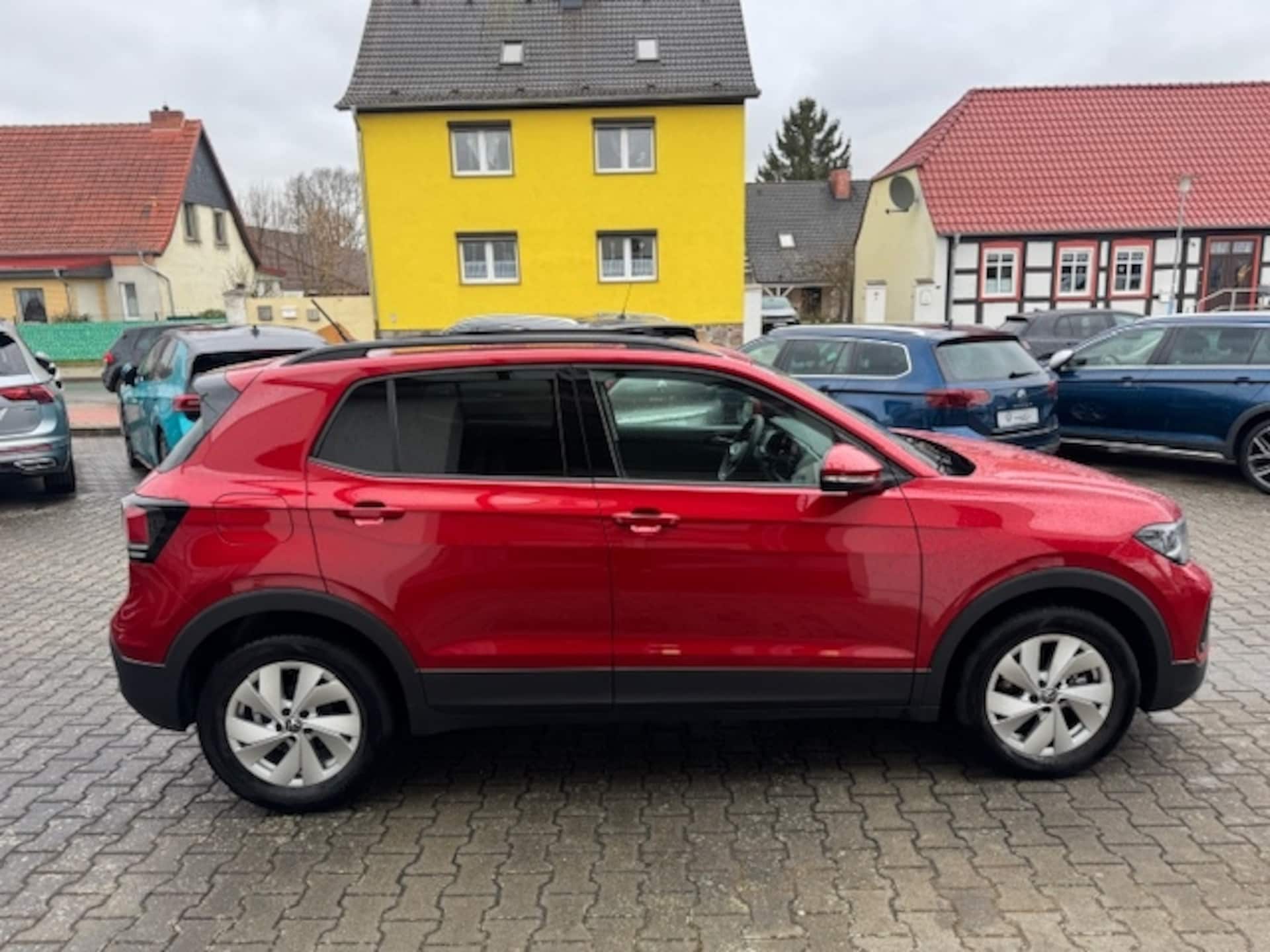 Volkswagen T-Cross Life