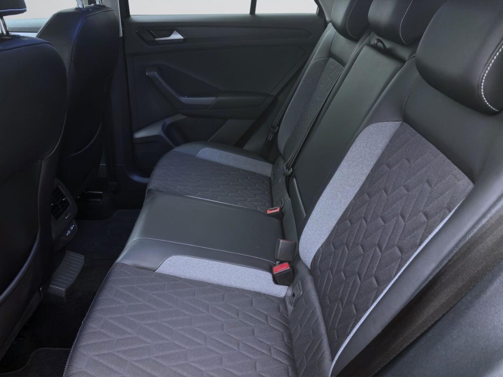 Volkswagen T-Roc – Bild 16