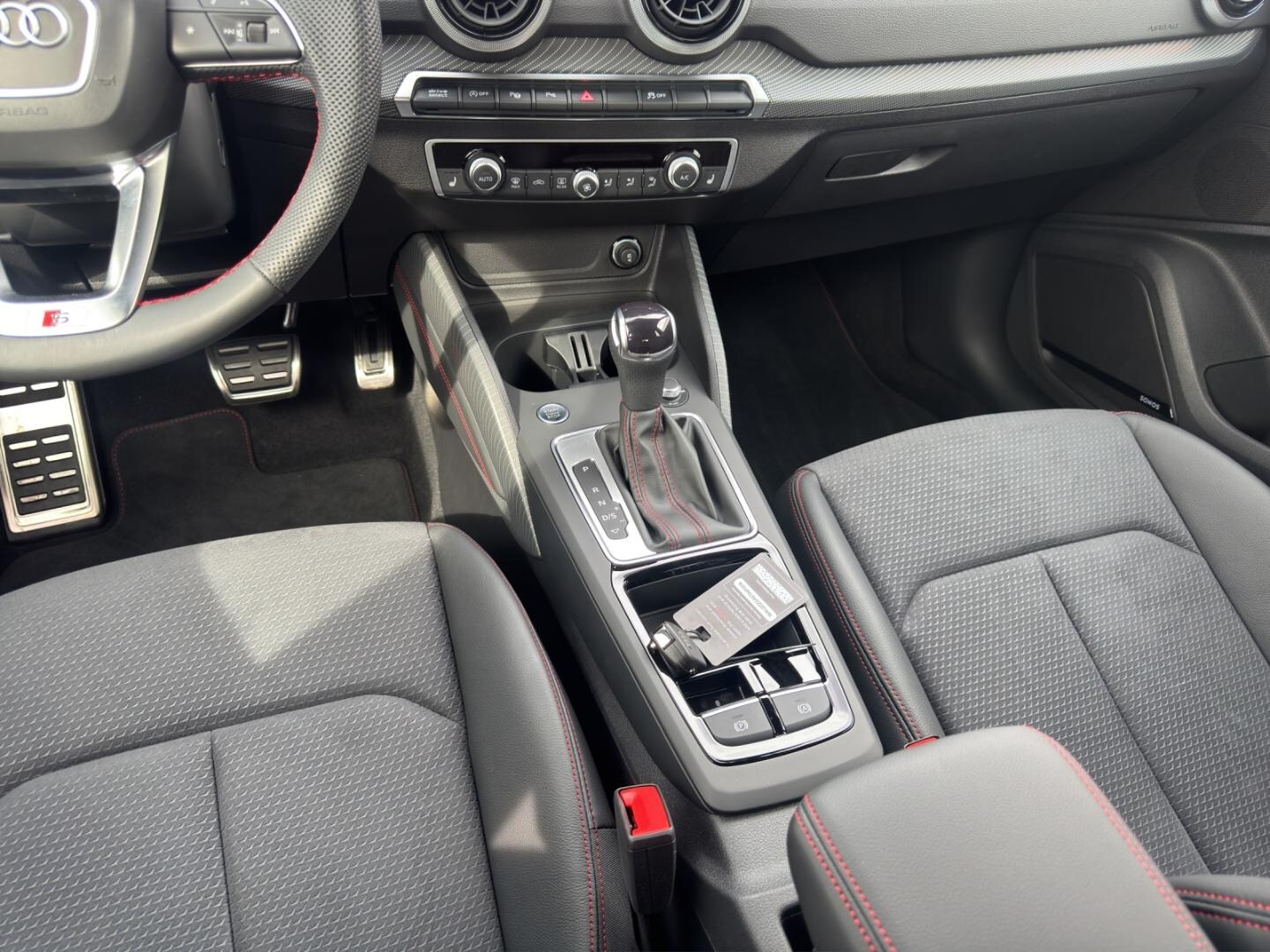 Bild über Audi Q2 S line 35 TFSI S tronic - für weitere Informationen kontaktieren Sie den Audi Partner