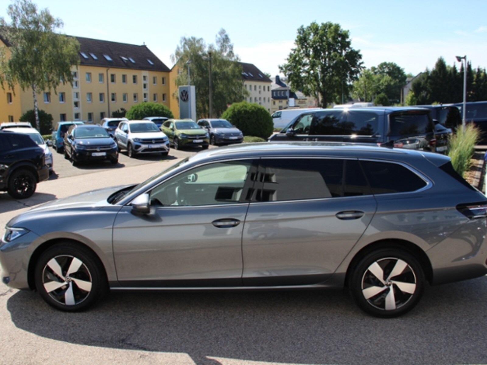 Volkswagen Passat – Bild 6