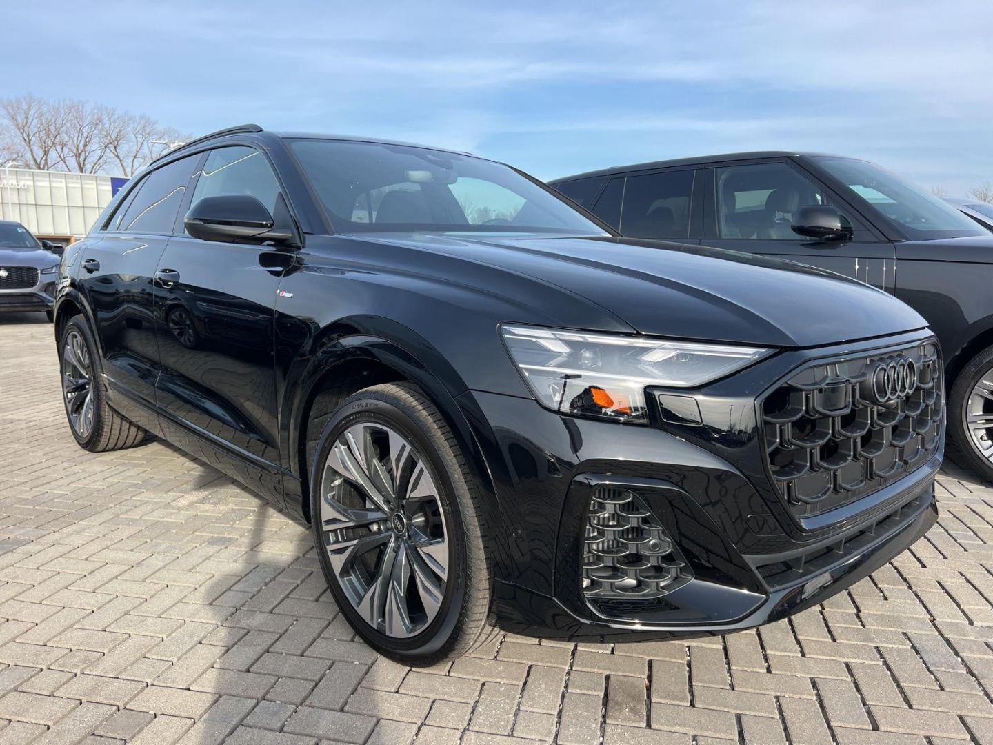 2026 Audi Q8 Premium Plus - Photo 7
