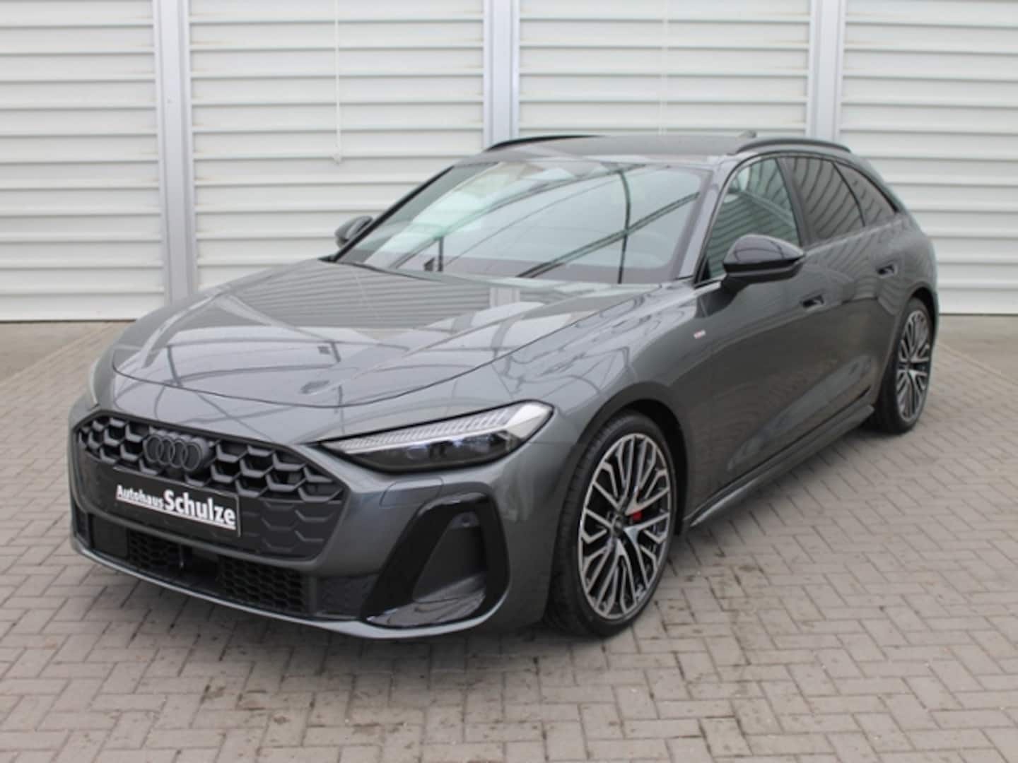 Bild über Audi A5 Avant TDI quattro 150 kW S tronic - für weitere Informationen kontaktieren Sie den Audi Partner