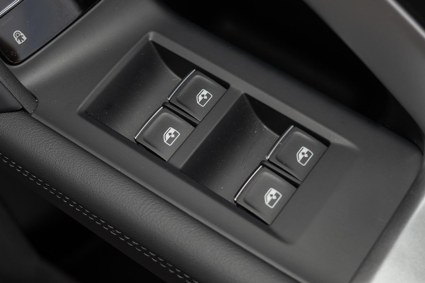 Image about Audi Q5 SUV e-hybrid quattro S tronic