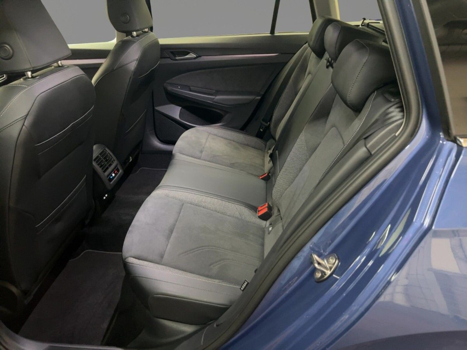 Volkswagen Golf Variant – Bild 9