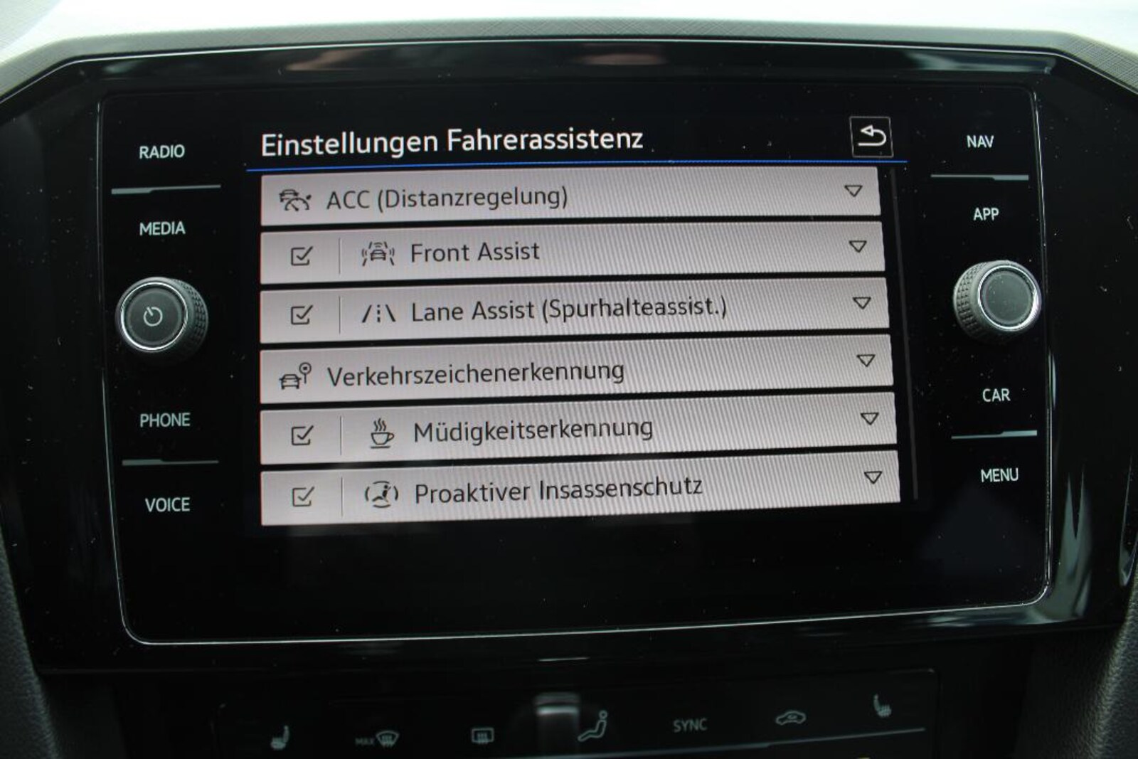 Volkswagen Passat Variant – Bild 10