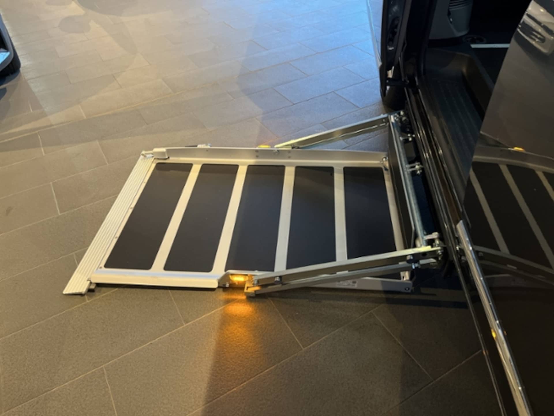 Volkswagen T6.1 Caravelle kurzer Radstand Comfortline