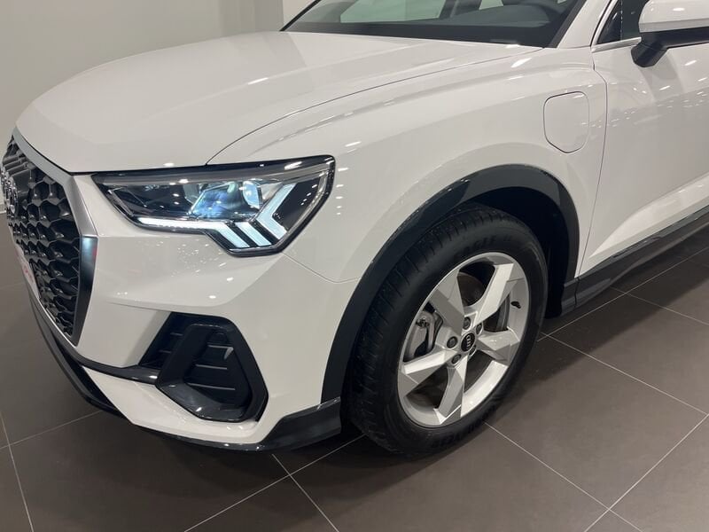 Immagine di Audi Q3 Sportback TFSI e Business Plus 45 TFSI e 180 kW (245 CV) S tronic - Vista: for more details contact your dealer