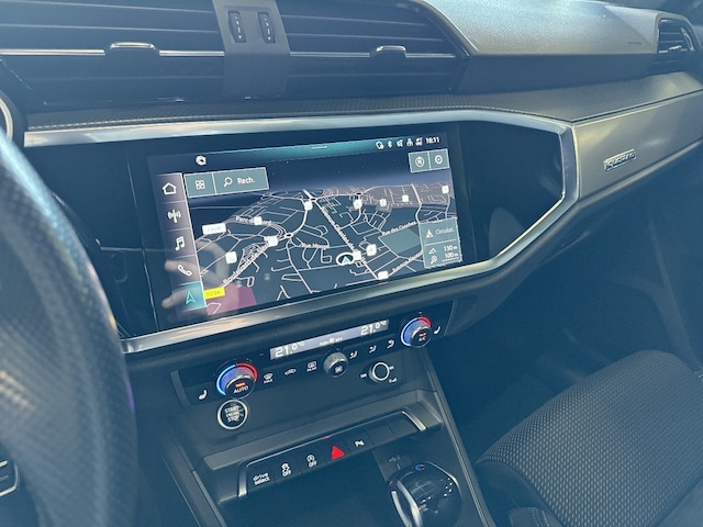 Image about Audi Q3 S line 35 TDI quattro 110 kW (150 ch) S tronic
