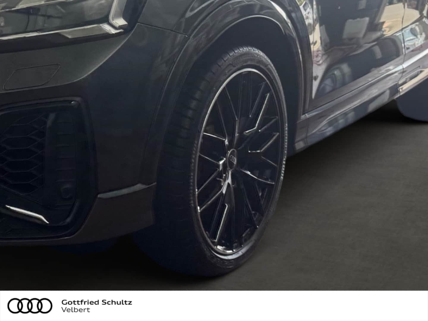 Bild über Audi SQ2 TFSI quattro S tronic - für weitere Informationen kontaktieren Sie den Audi Partner