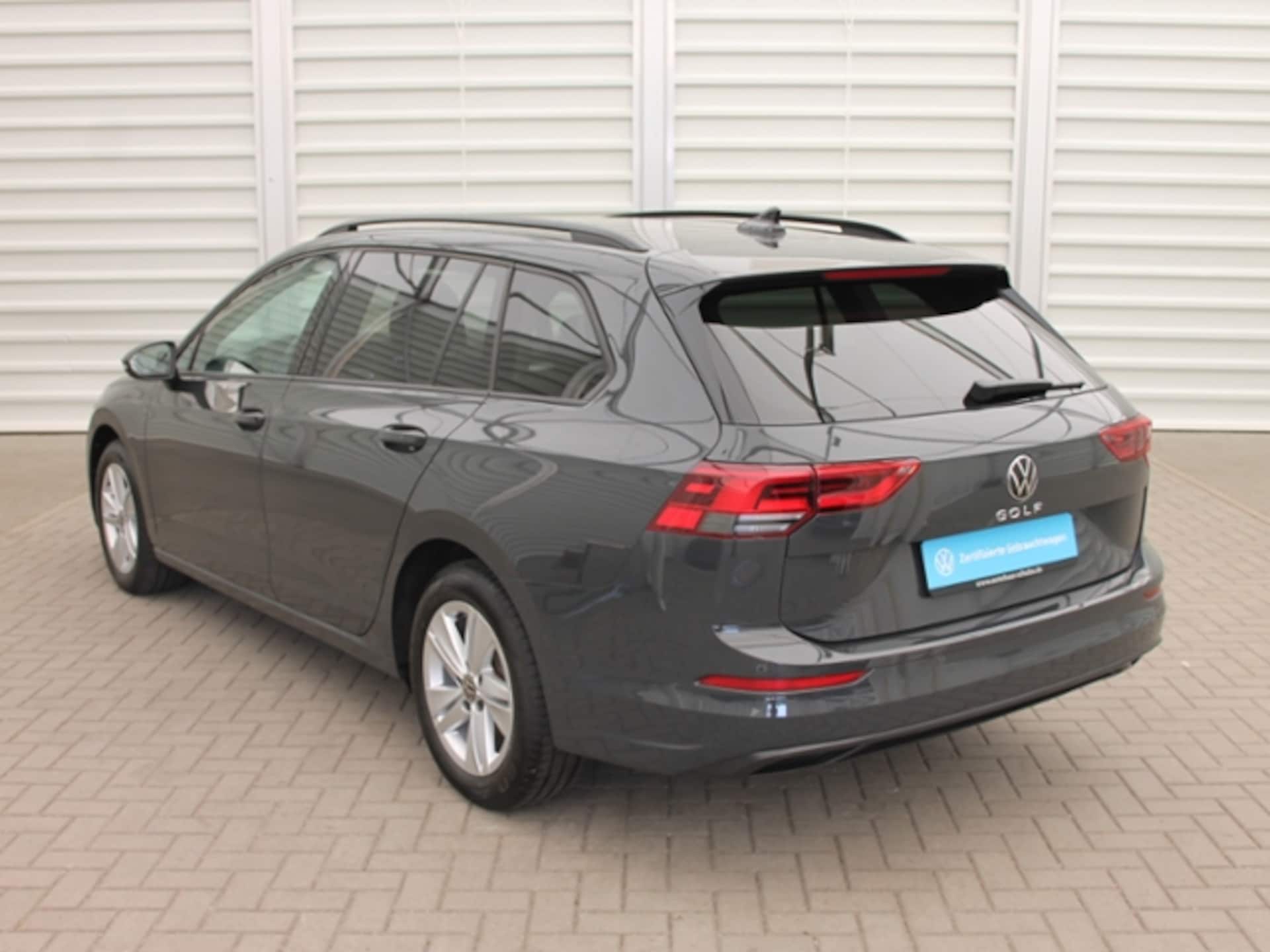 Volkswagen Golf Variant Life