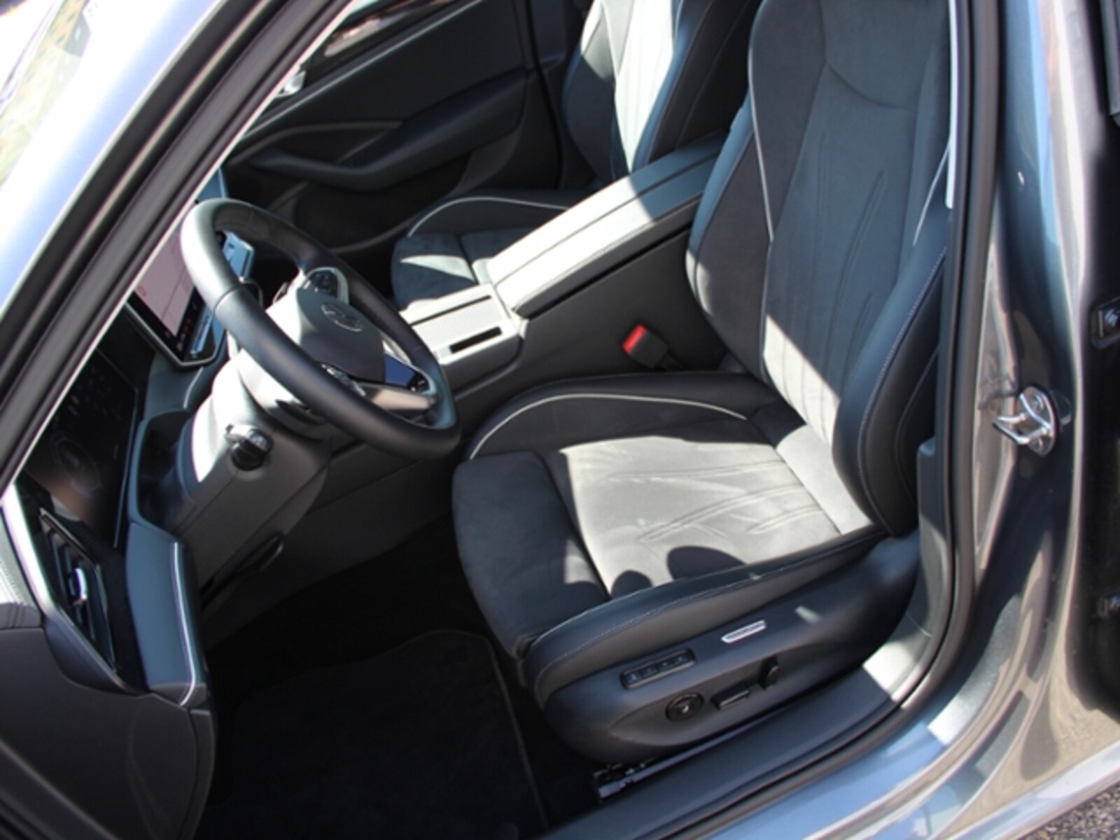 Volkswagen Passat – Bild 16