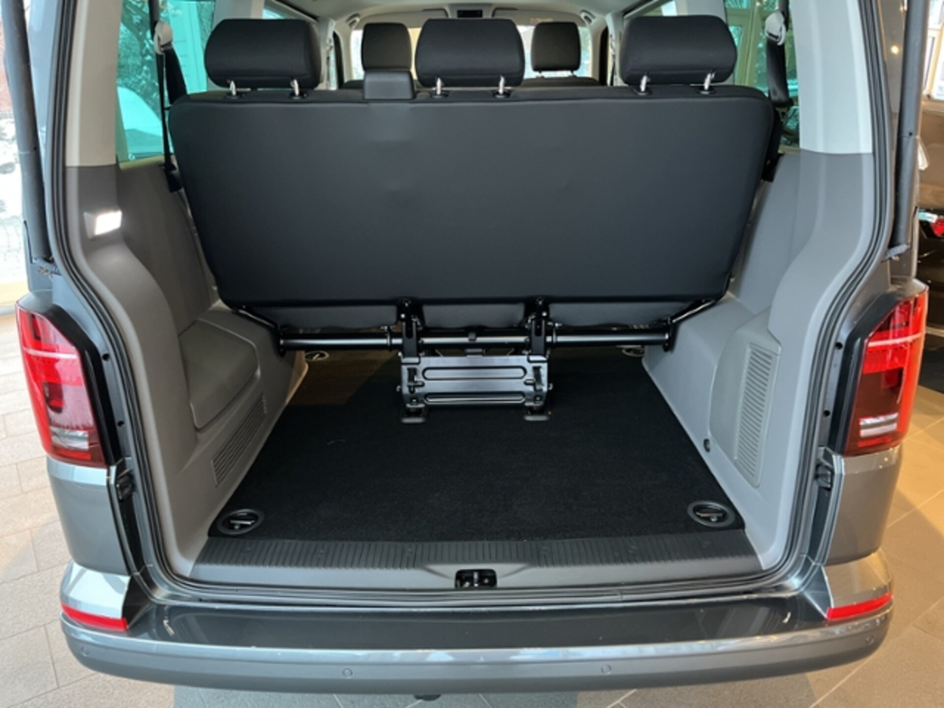 Volkswagen T6.1 Caravelle kurzer Radstand Comfortline