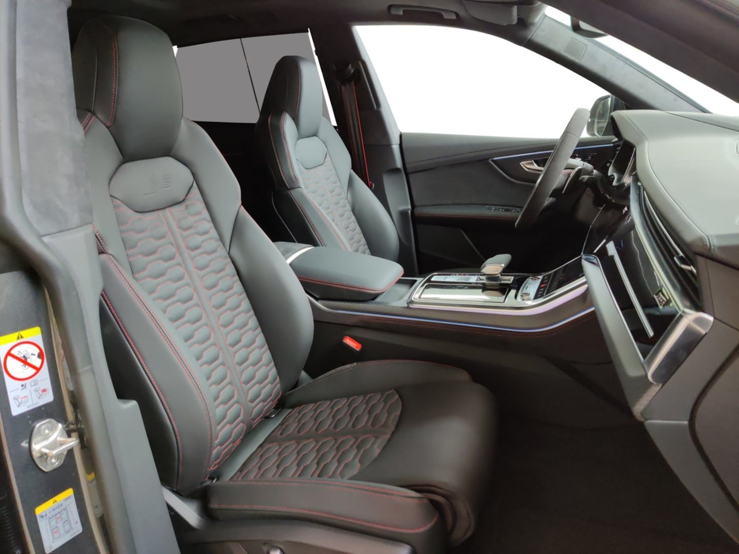 Bild über Audi RS Q8 SUV TFSI quattro tiptronic - für weitere Informationen kontaktieren Sie den Audi Partner