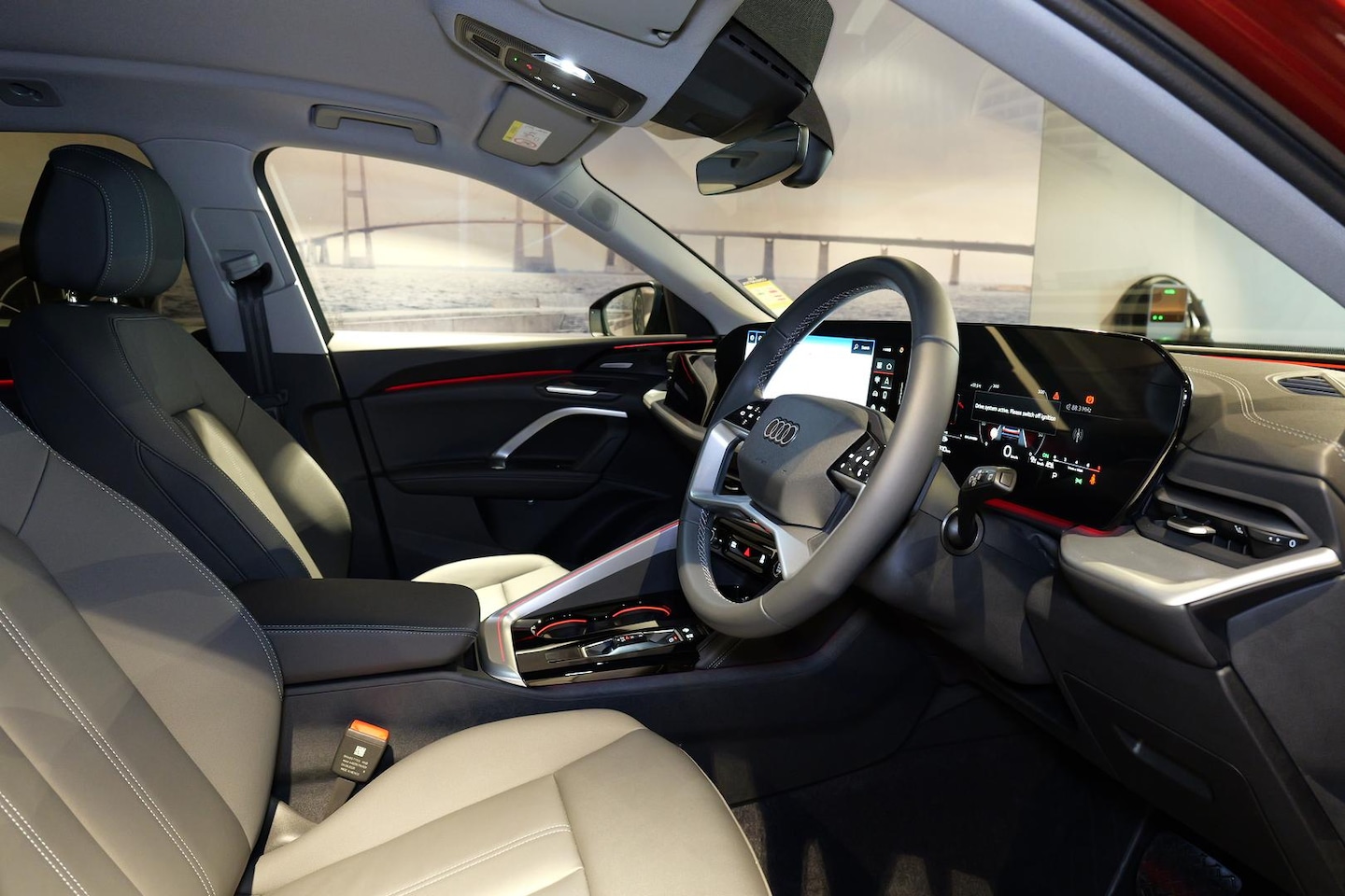 Image about Audi Q5 SUV TFSI 150 kW