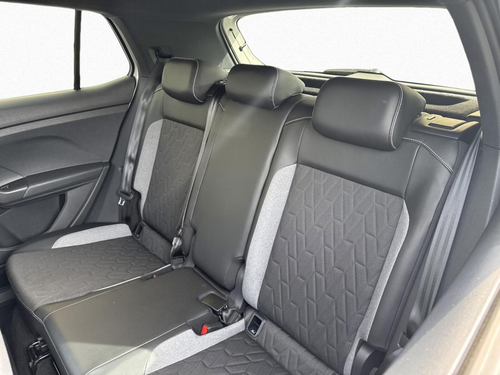 Volkswagen T-Cross – Bild 11