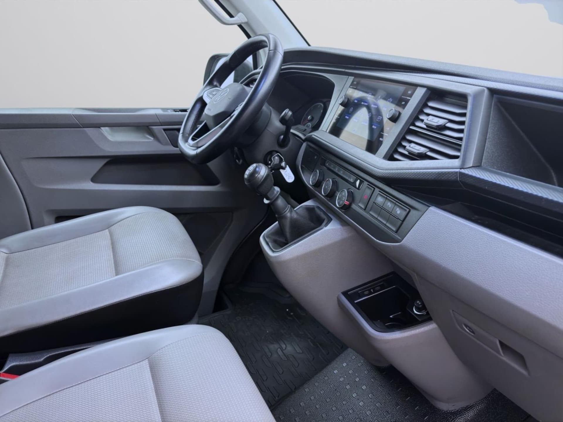 Volkswagen T6.1 Transporter Kasten langer Radstand