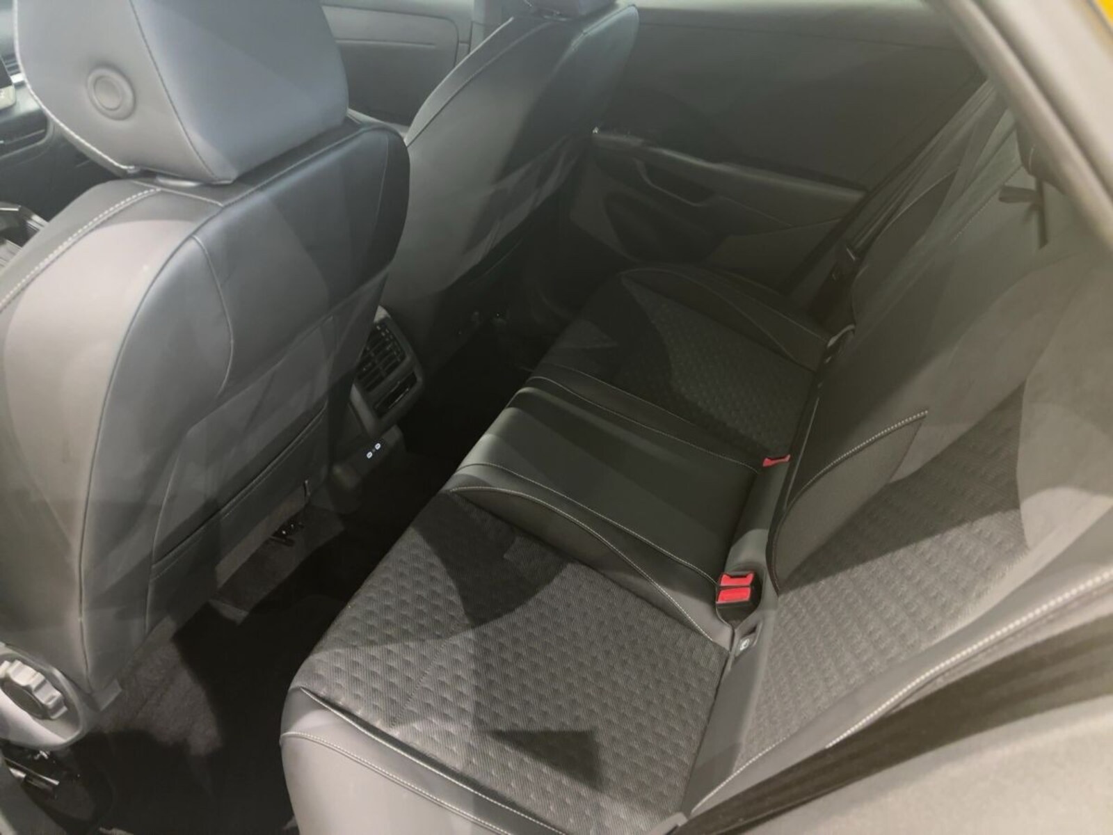 Volkswagen T-Roc – Bild 9