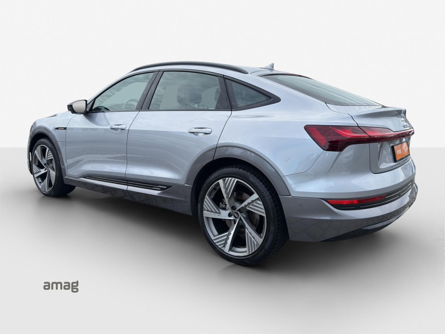 Bild über Audi e-tron Sportback Attraction advanced 50 quattro 230,00 kW - for more details contact your dealer