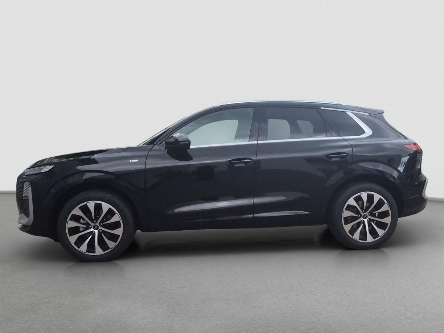 Bild über Audi Q3 SUV TFSI 110 kW S tronic - für weitere Informationen kontaktieren Sie den Audi Partner