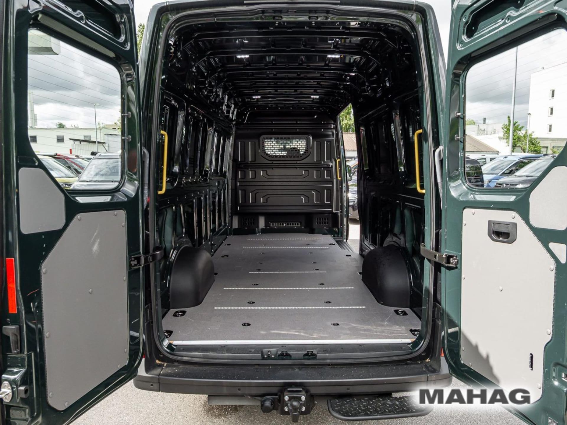 Volkswagen Crafter Kasten langer Radstand