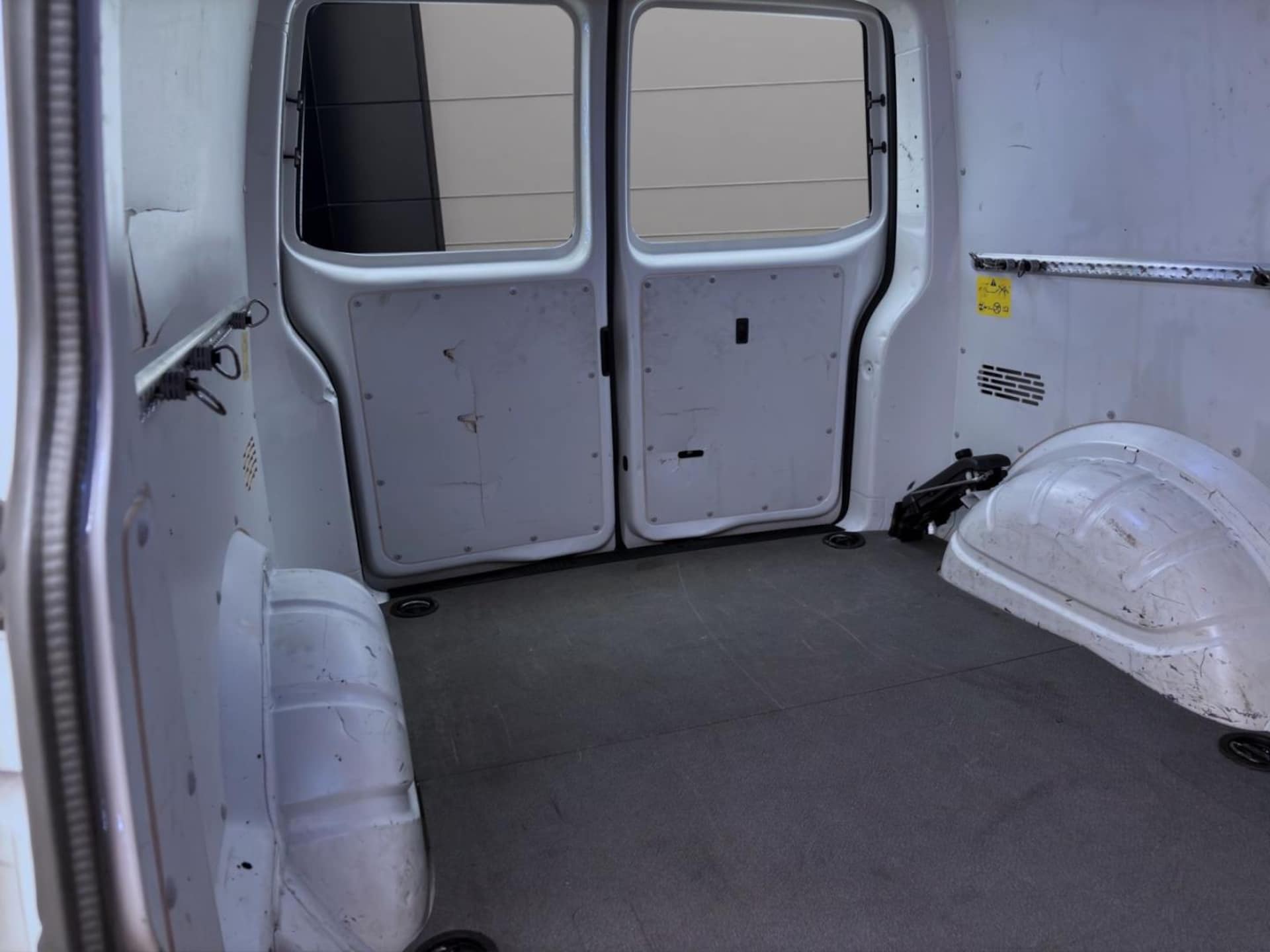 Volkswagen T6.1 Transporter Kasten langer Radstand