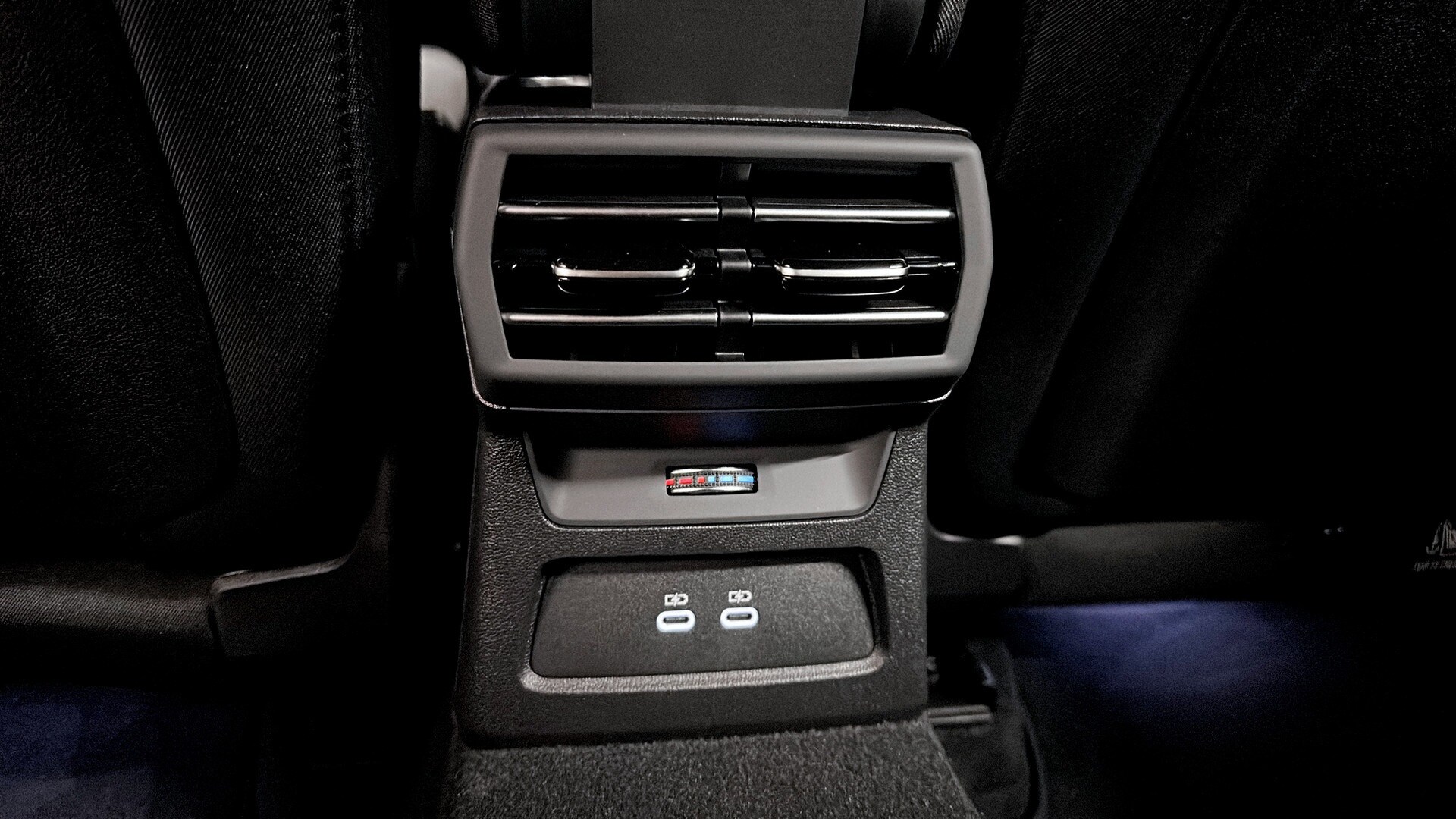 Bild som visar&nbsp;Audi A3 Sportback&nbsp;A3 Sportback TFSI S line 110 kW S tronic - för mer information kontakta din Audi Partner