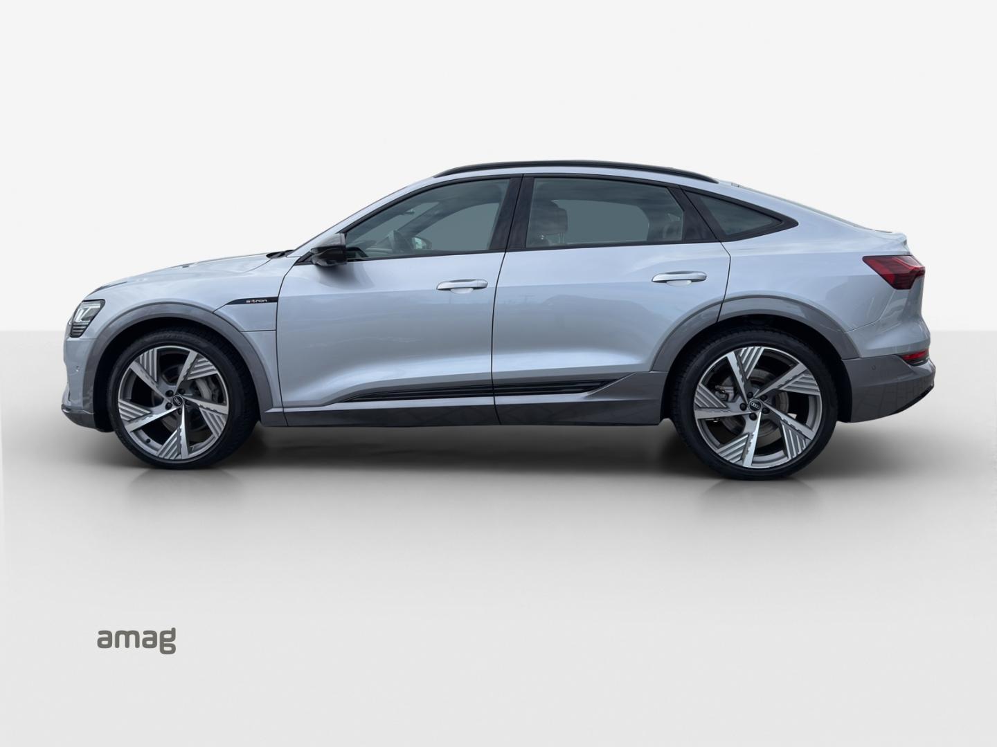 Bild über Audi e-tron Sportback Attraction advanced 50 quattro 230,00 kW - for more details contact your dealer