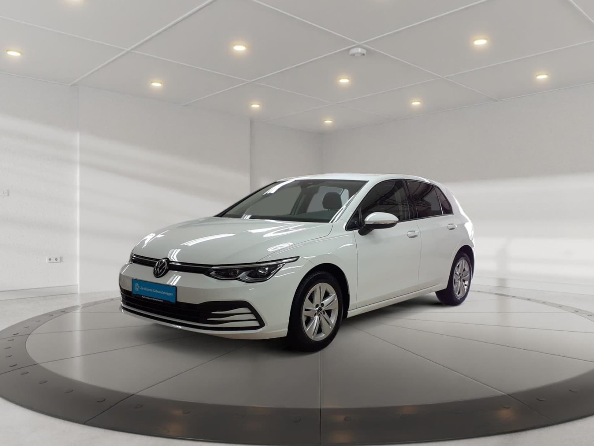 Volkswagen Golf Life
