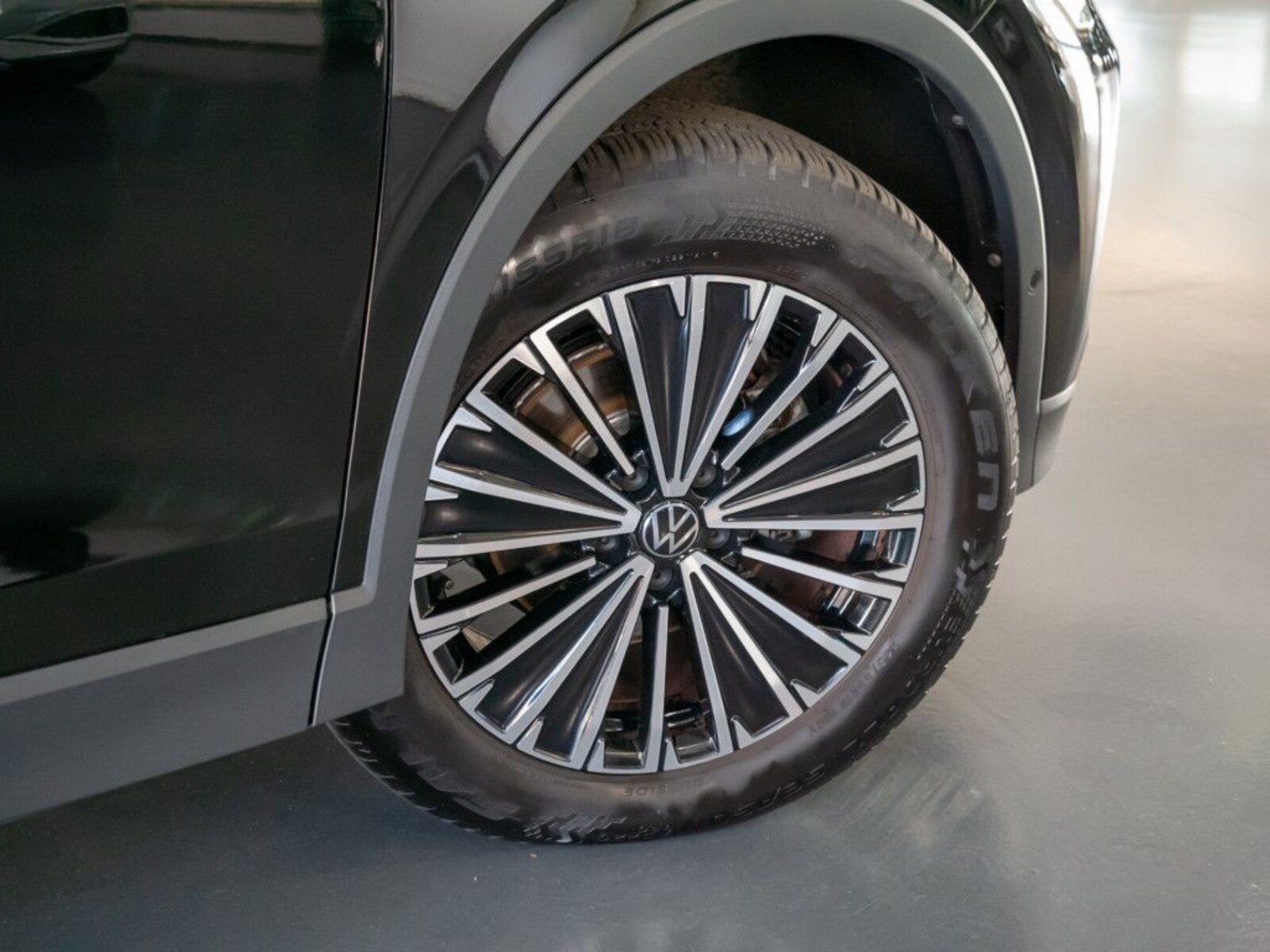Volkswagen Tiguan – Bild 8