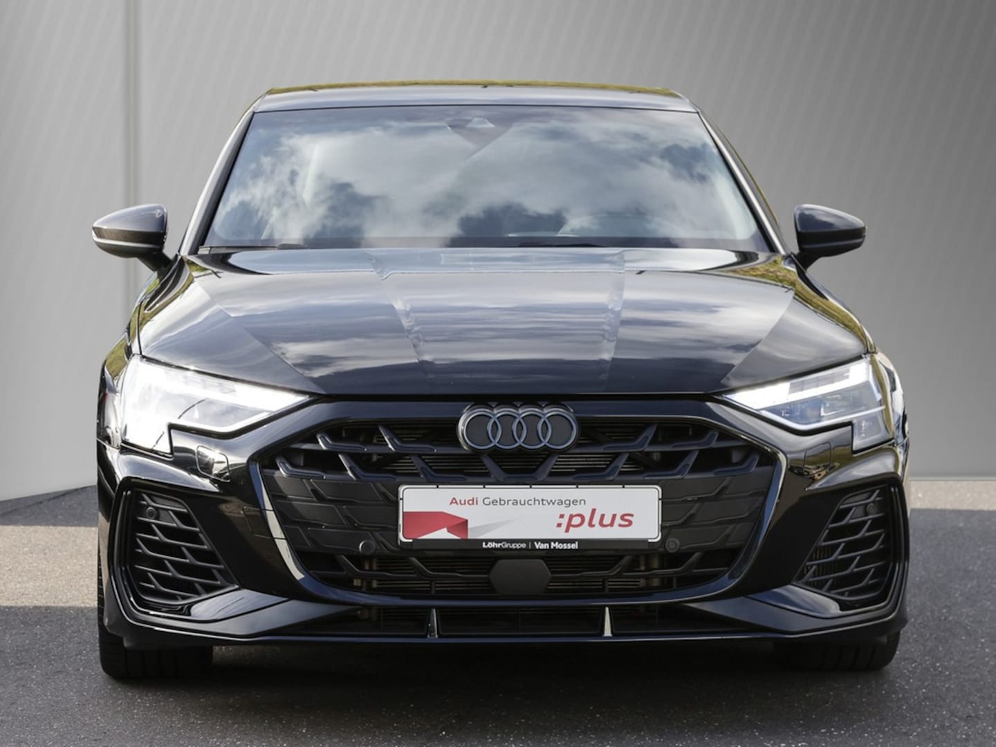 Bild über Audi S3 Sportback TFSI quattro S tronic - für weitere Informationen kontaktieren Sie den Audi Partner