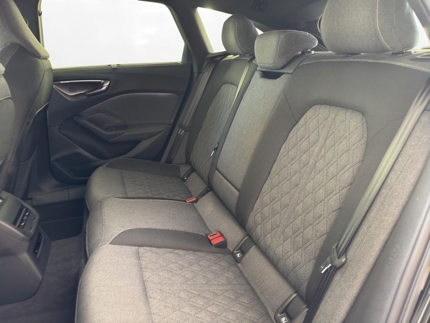 Bild über Audi A5 Avant TDI quattro 150 kW S tronic - für weitere Informationen kontaktieren Sie den Audi Partner