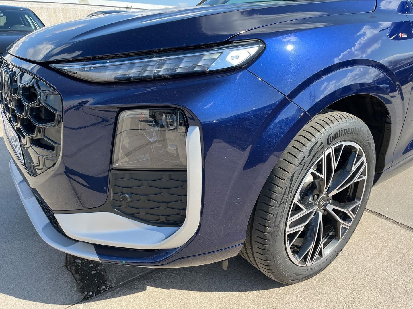 Bild über Audi Q3 SUV TDI 110 kW S tronic - für weitere Informationen kontaktieren Sie den Audi Partner