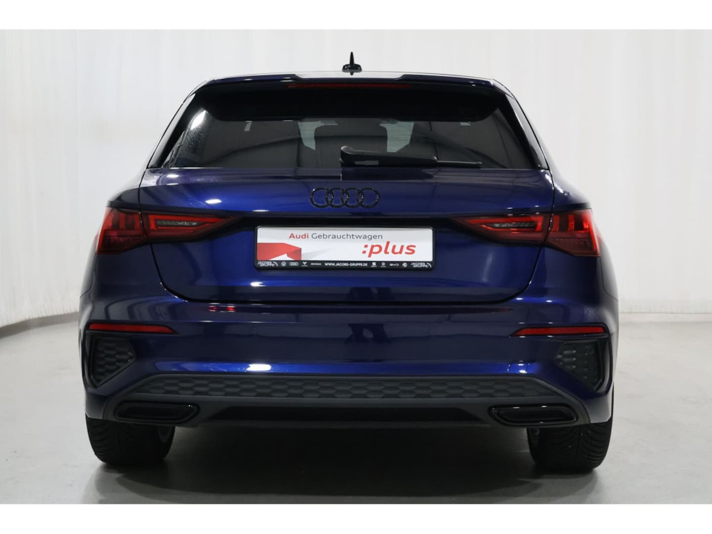 Bild über Audi A3 Sportback S line 30 TFSI S tronic - für weitere Informationen kontaktieren Sie den Audi Partner