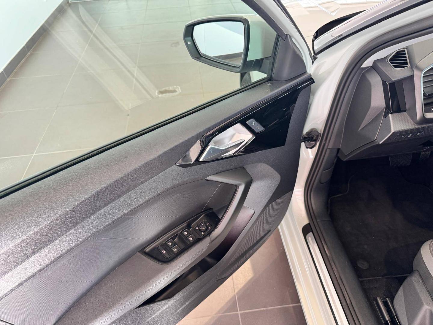 Image about Audi A1 Sportback Design 25 TFSI 70 kW (95 ch) S tronic