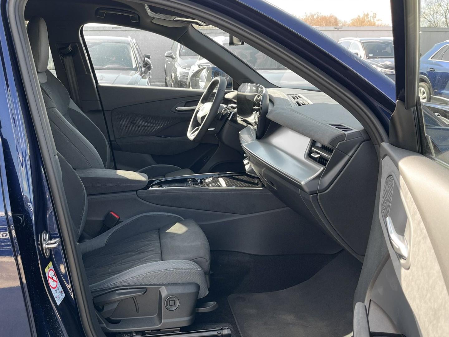 Bild über Audi Q3 SUV TDI 110 kW S tronic - für weitere Informationen kontaktieren Sie den Audi Partner