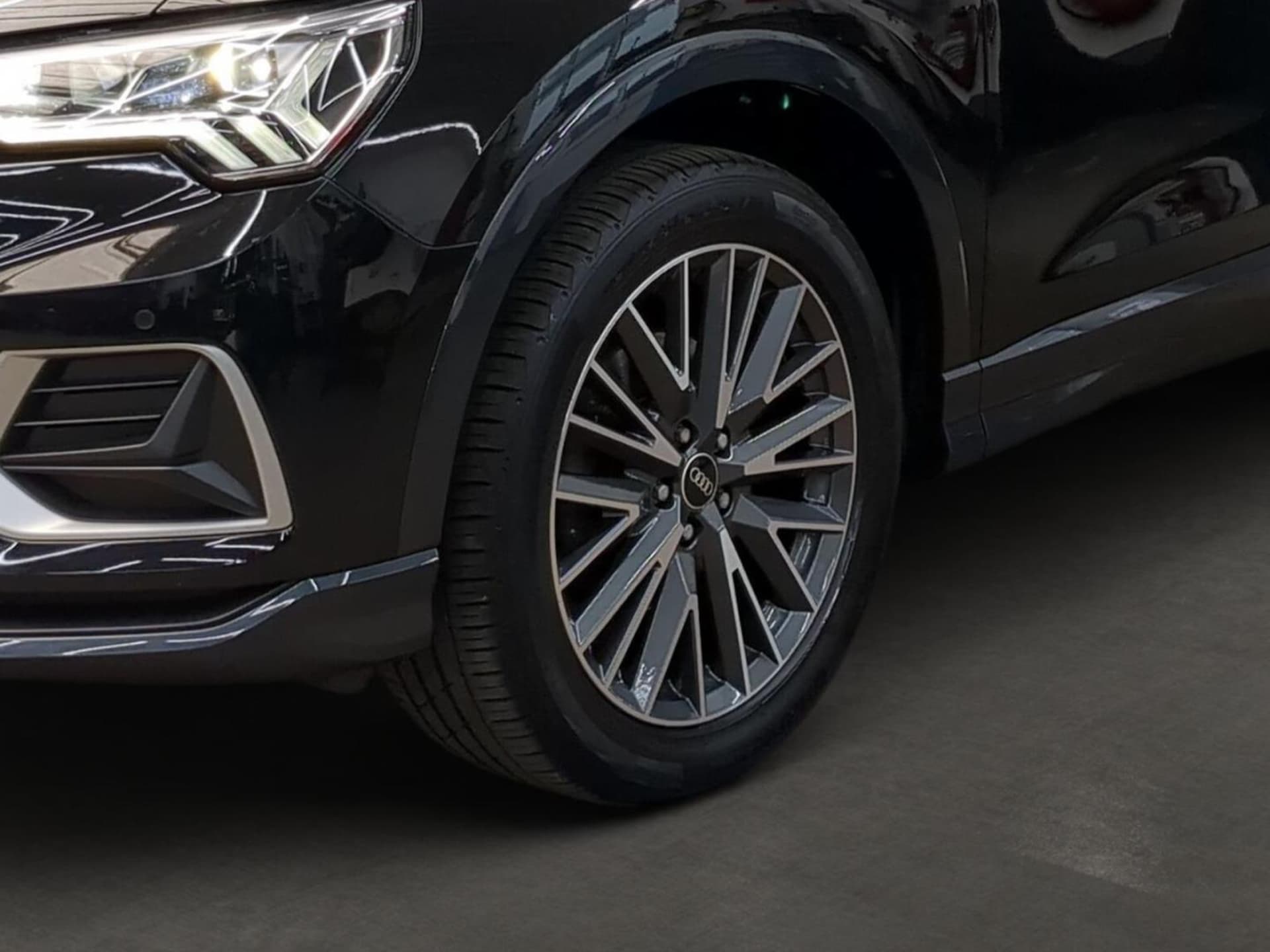Audi Q3 SUV advanced