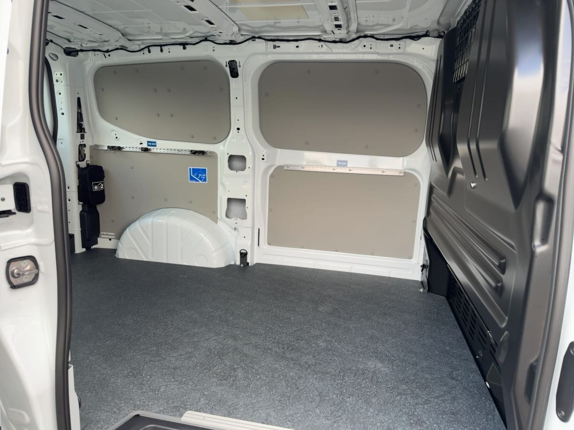 Volkswagen Transporter Kasten kurzer Radstand