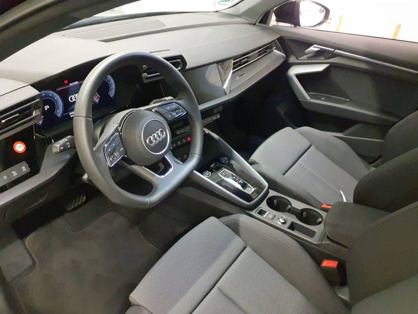Bild über Audi A3 Limousine TFSI 85 kW S tronic - für weitere Informationen kontaktieren Sie den Audi Partner