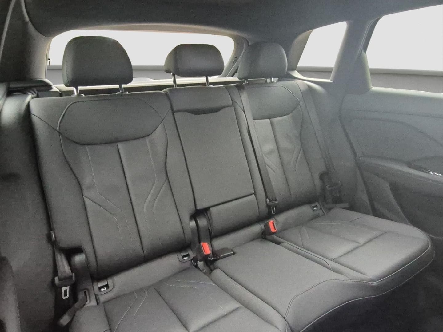 Bild über Audi Q3 SUV TFSI 110 kW S tronic - für weitere Informationen kontaktieren Sie den Audi Partner