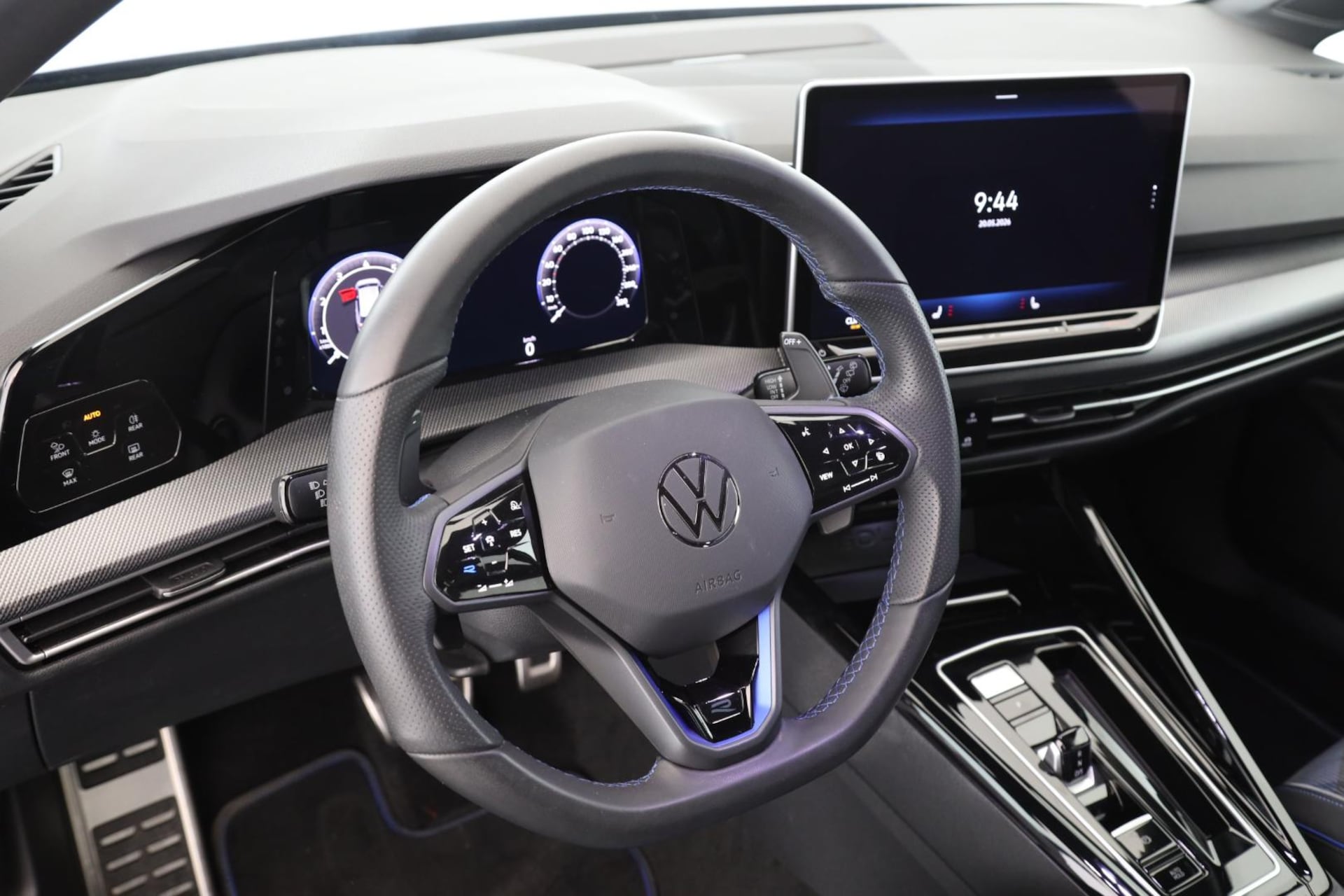 Volkswagen Golf Variant R