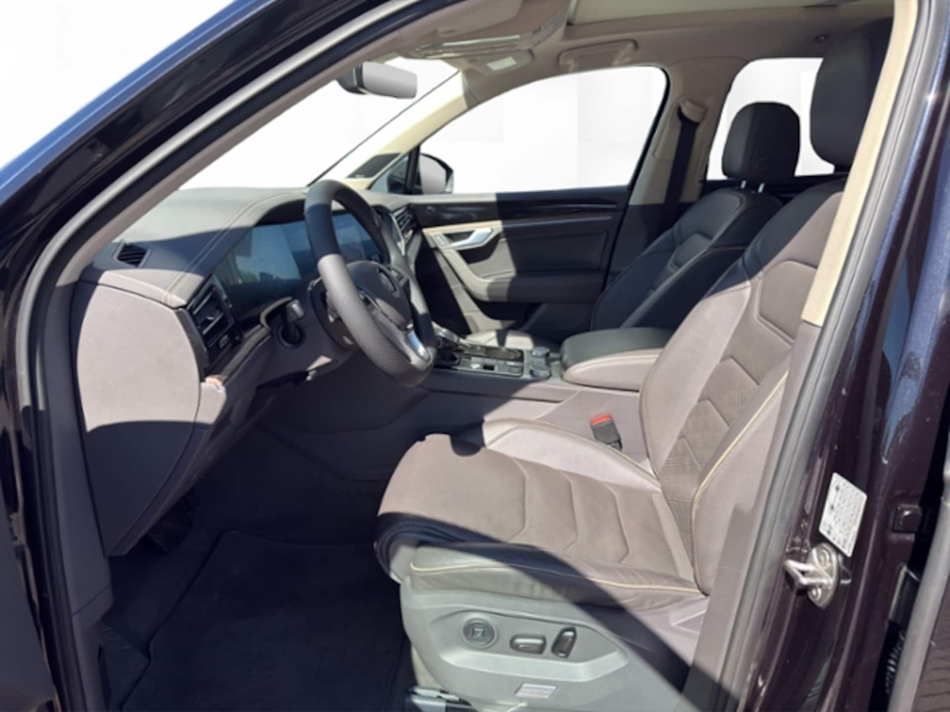 Volkswagen Touareg Basis-Modell