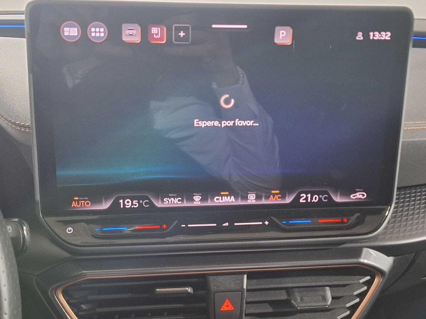 CUPRA Leon Sportstourer 1.5 eTSI DSG 110 kW (150 CV) — photo 15