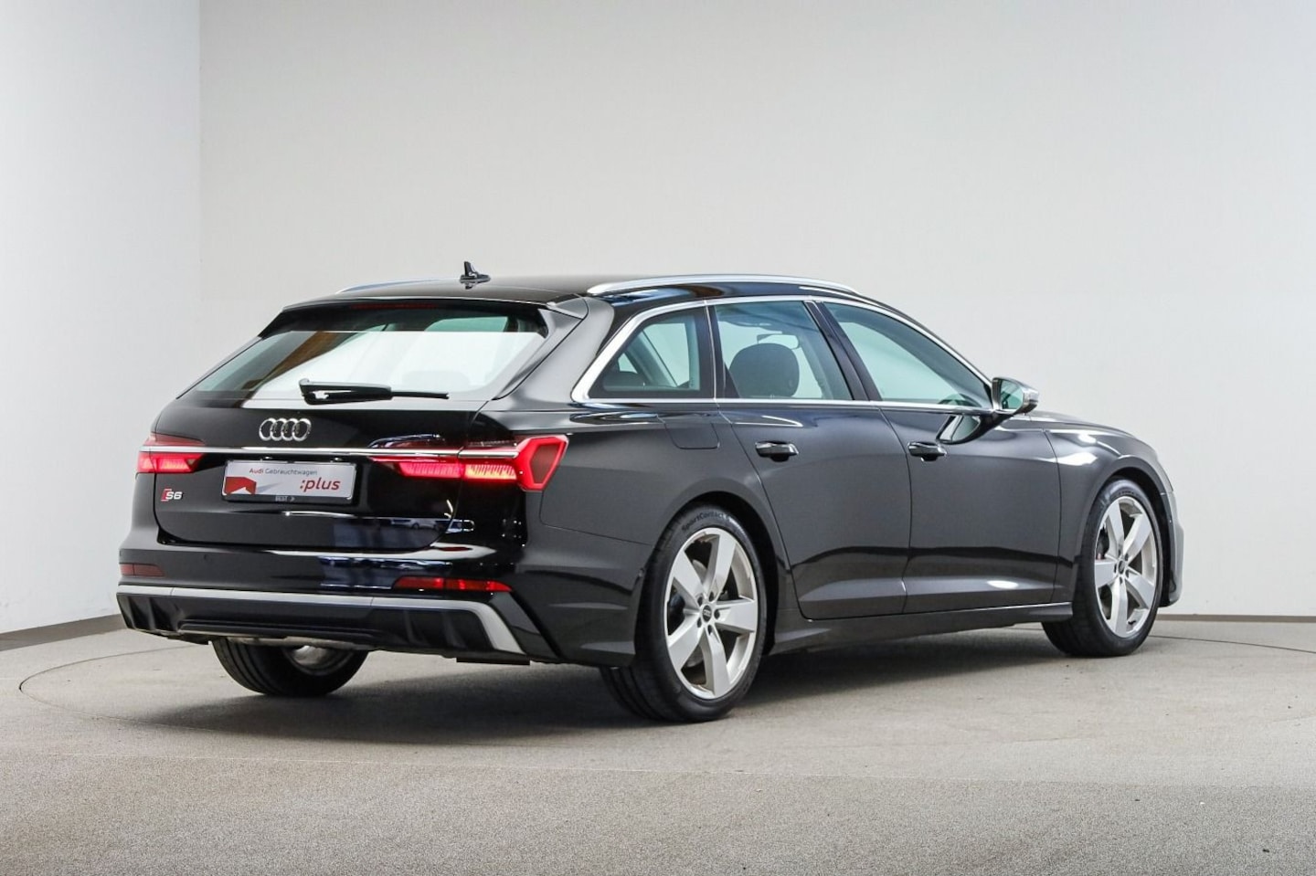 Bild über Audi S6 Avant TDI quattro tiptronic - für weitere Informationen kontaktieren Sie den Audi Partner