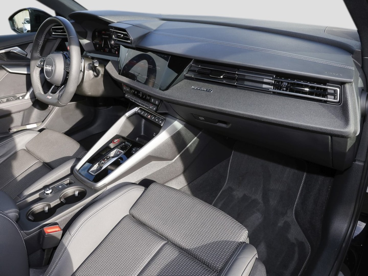 Bild über Audi S3 Sportback TFSI quattro S tronic - für weitere Informationen kontaktieren Sie den Audi Partner